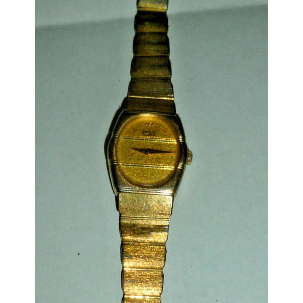 Vintage Seiko Watch Women Gold‎ Tone Gold Dial Oval 1400-8519